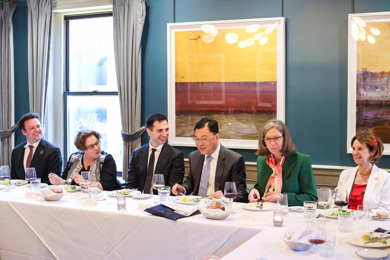 Ambassadorial dinner